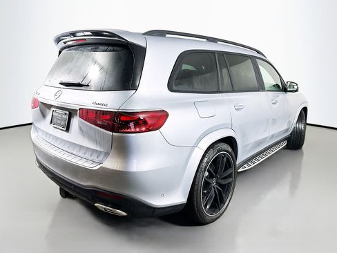 New 2026 Mercedes-Benz GLS 580 4MATIC image 7