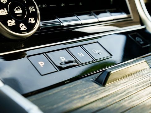 New 2026 Nissan Armada SL image 16