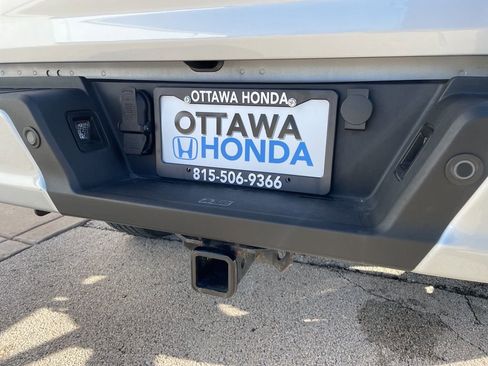 Used 2023 Ford F150 Lariat w/ Equipment Group 502A High image 17