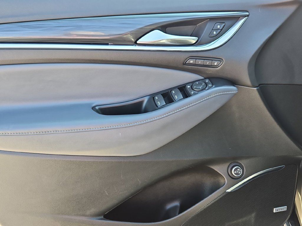 Used 2024 Buick Enclave Premium FWD image 11