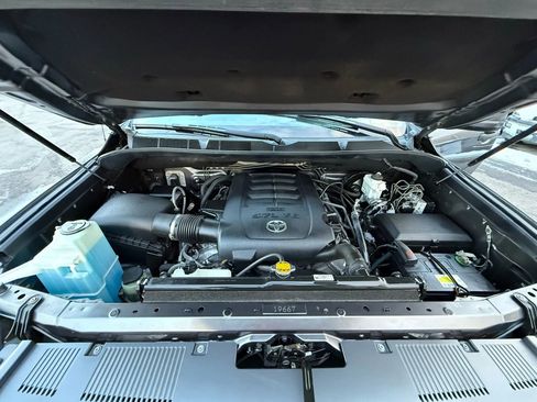 Used 2015 Toyota Tundra SR5 image 31