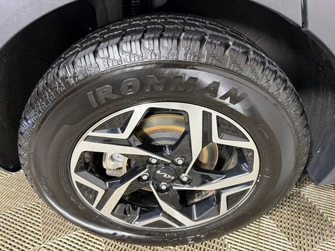 Used 2024 Kia Sportage LX image 17