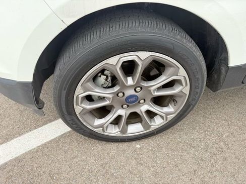 Used 2019 Ford EcoSport Titanium image 10