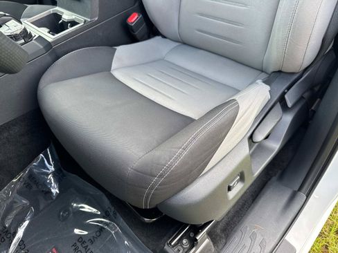 Used 2025 Toyota Tacoma TRD Off-Road AWD/4WD image 18