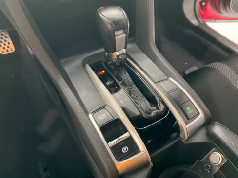Used 2020 Honda Civic Sport image 11