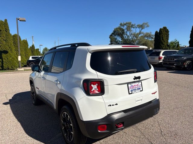 Used 2023 Jeep Renegade Trailhawk AWD/4WD image 3