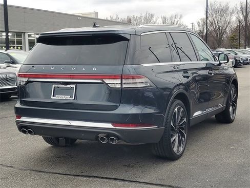 Certified 2024 Lincoln Aviator Reserve w/ Equipment Group 201A image 7