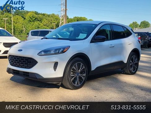 Used 2022 Ford Escape SE w/ SE Sport Appearance Package FWD image 1