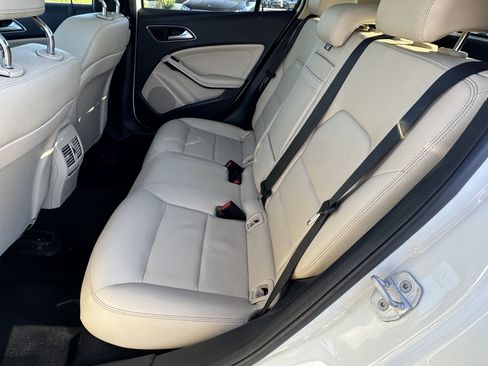 Used 2016 Mercedes-Benz GLA 250 image 31