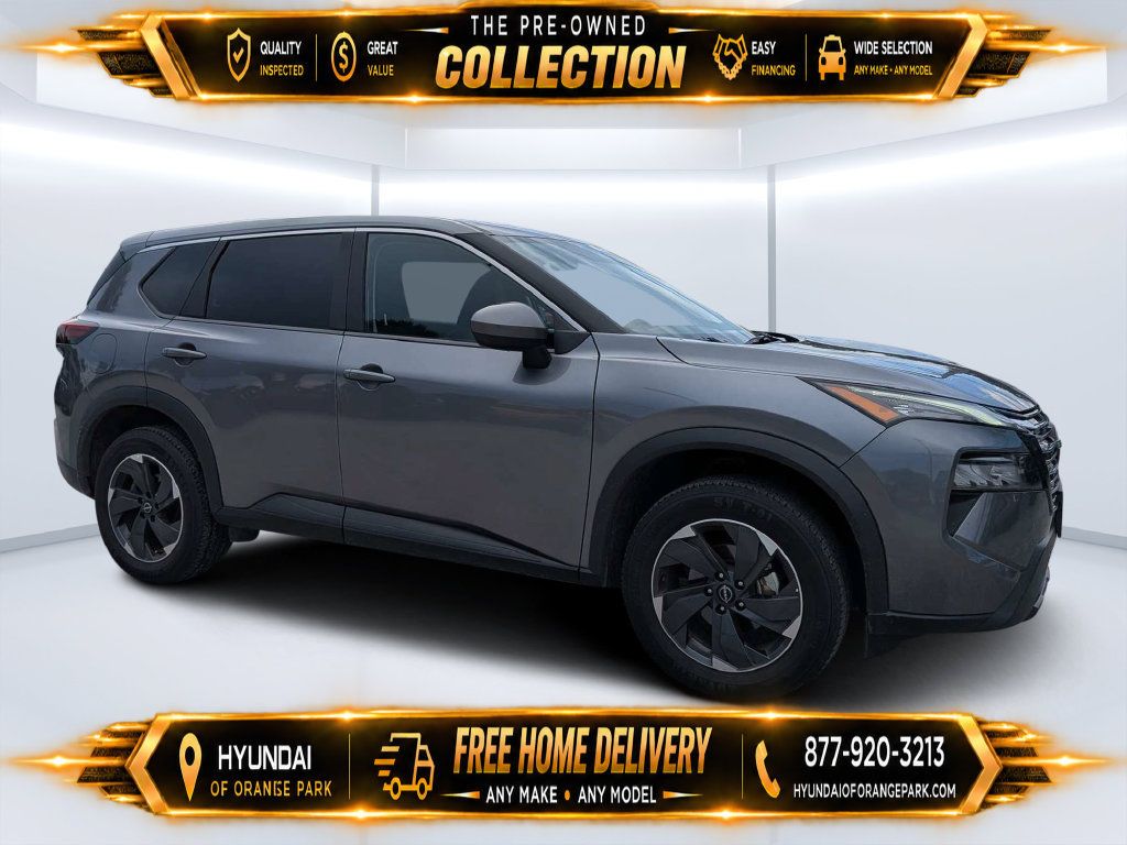 Used 2025 Nissan Rogue SV AWD/4WD image 1