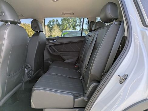 Used 2023 Volkswagen Tiguan SE FWD image 14