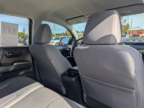 Used 2022 Toyota Tacoma SR5 image 12