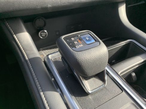 Used 2022 Nissan Pathfinder SL w/ SL Premium Package image 26