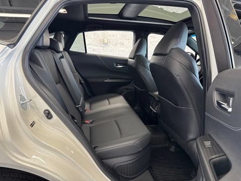 Certified 2021 Toyota Venza Limited AWD/4WD image 44