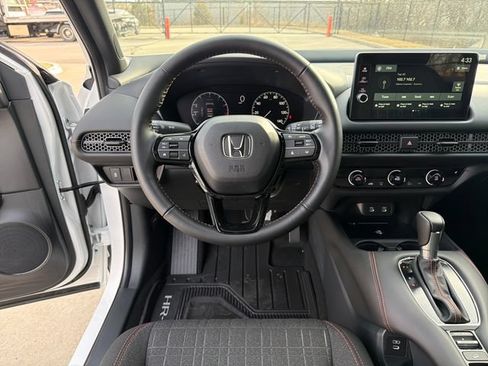 New 2026 Honda HR-V Sport image 13