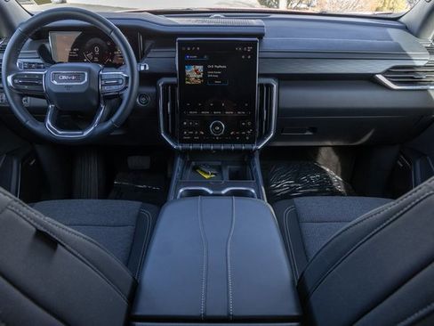 Used 2025 GMC Acadia Elevation image 21