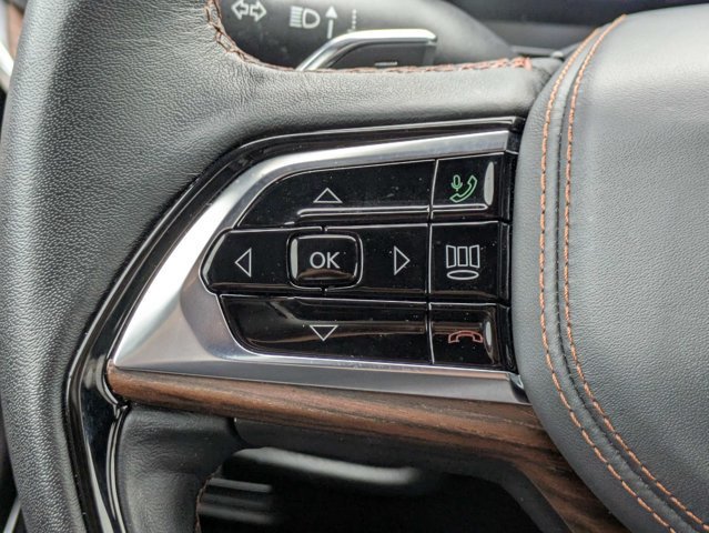 Certified 2025 Jeep Grand Cherokee Summit w/ Obsidian Package AWD/4WD image 24