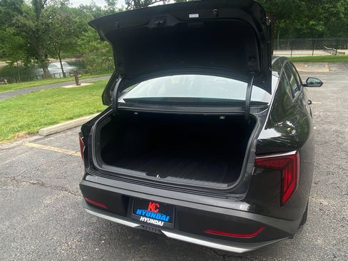 Used 2025 Kia K4 FWD image 25