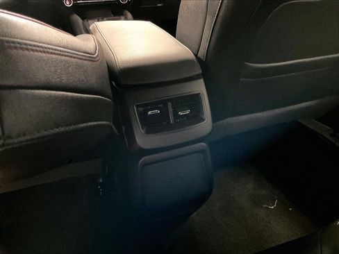 Used 2024 Chevrolet Equinox EV RS FWD image 27