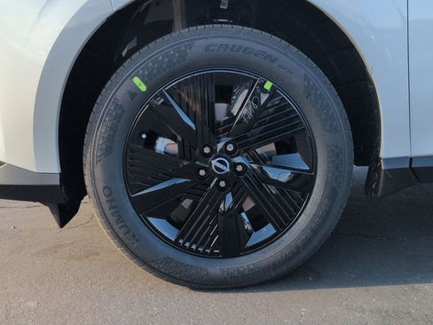 New 2026 Nissan Murano SV AWD/4WD image 9