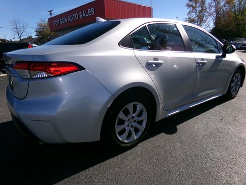 Used 2023 Toyota Corolla LE FWD image 3