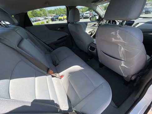 Used 2022 Chevrolet Malibu LT FWD image 34