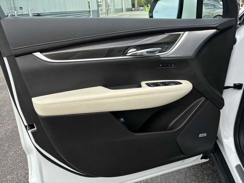 Certified 2023 Cadillac XT6 Sport w/ Technology Package image 23