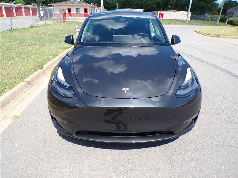 Used 2024 Tesla Model Y Long Range AWD/4WD image 4