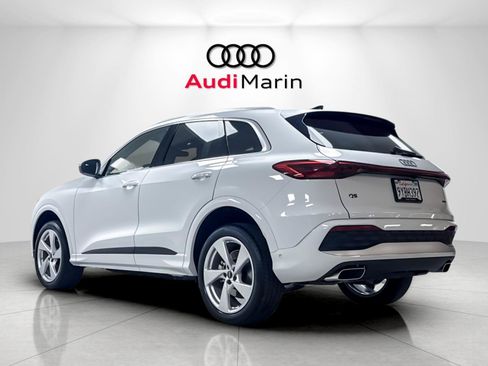 Used 2025 Audi Q5 Premium w/ Premium Plus AWD/4WD image 3