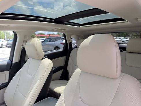 Used 2016 Ford Edge Titanium w/ Equipment Group 302A FWD image 23
