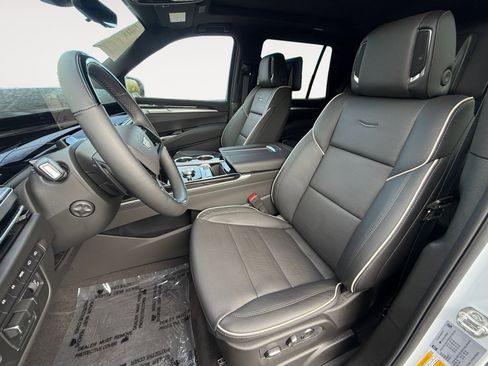 Used 2026 Cadillac Escalade Sport w/ Touring Package image 10