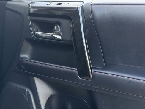 Used 2021 Toyota 4Runner Venture image 27