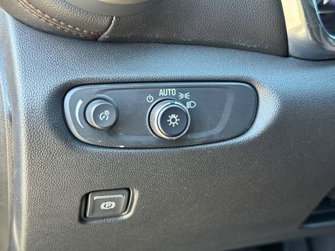 Used 2025 Chevrolet Blazer Premier w/ LPO, Black Sport Package image 28