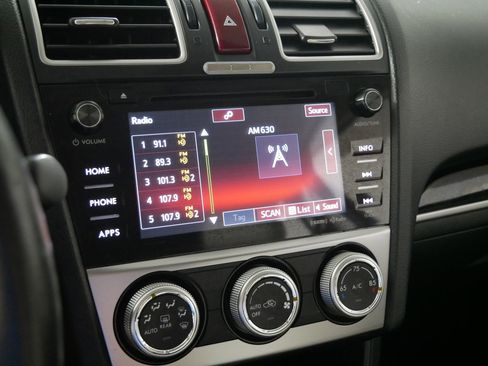 Used 2016 Subaru Crosstrek 2.0i Limited w/ Popular Package #2 image 22