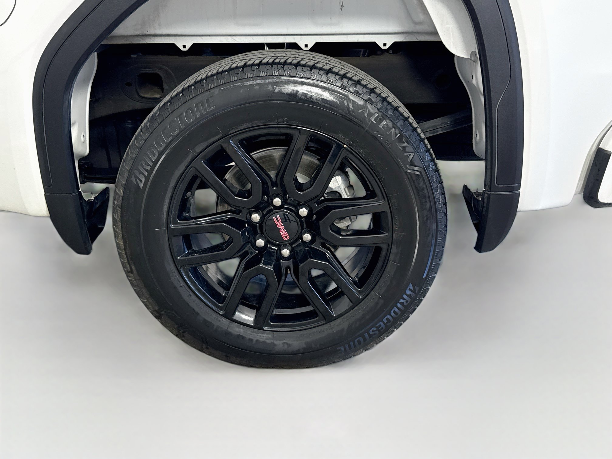 Used 2024 GMC Sierra 1500 Elevation w/ LPO, Elevation Black Package AWD/4WD image 32