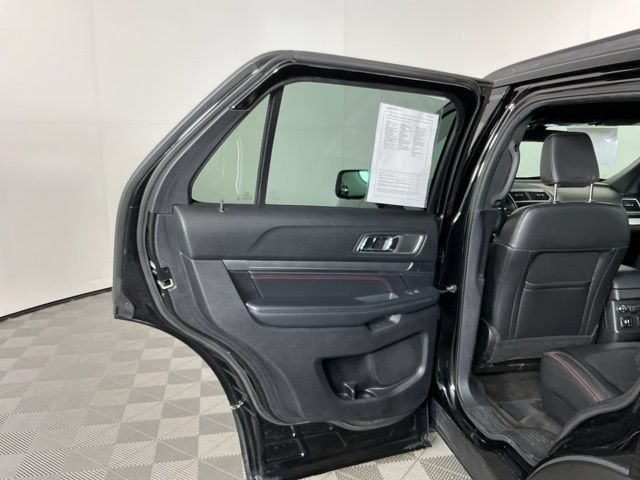 Used 2018 Ford Explorer Sport AWD/4WD image 27