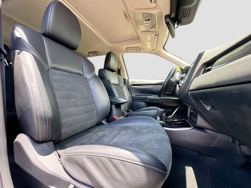 Used 2020 Mitsubishi Outlander SE FWD image 30