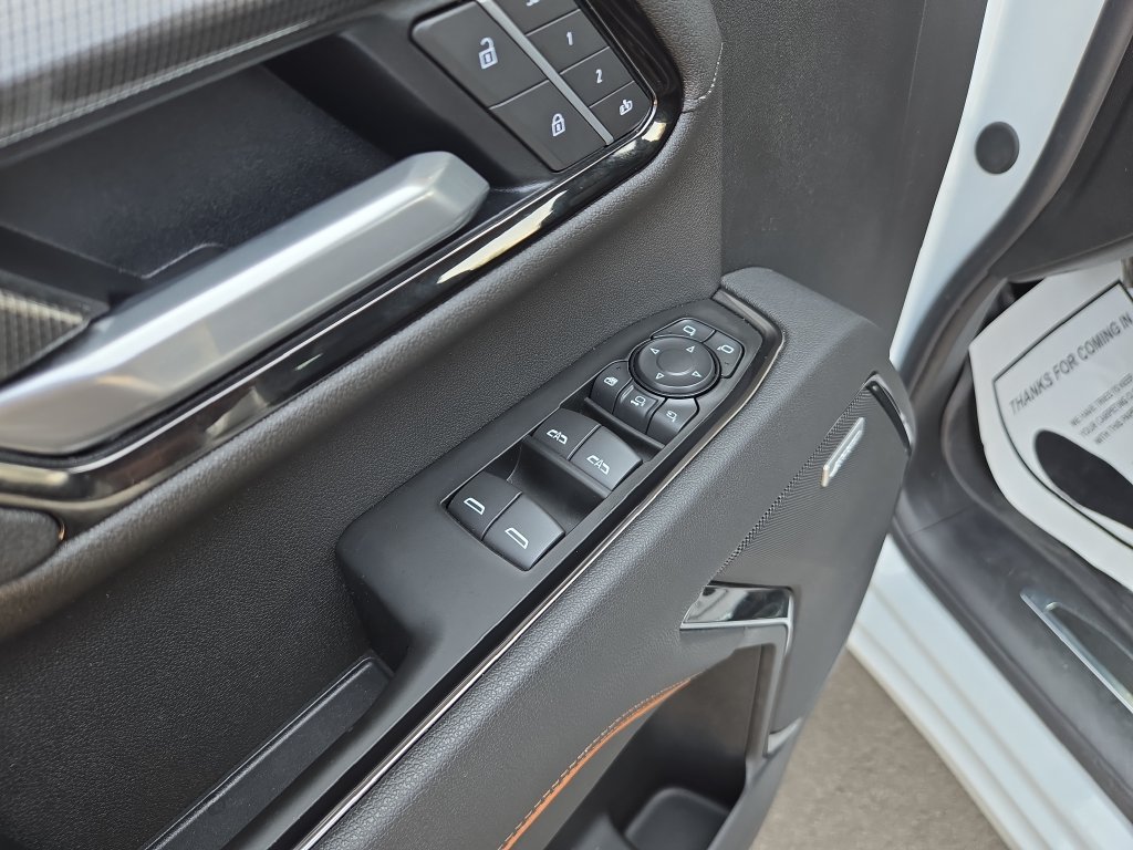 Used 2026 GMC Sierra 2500 AT4 AWD/4WD image 13