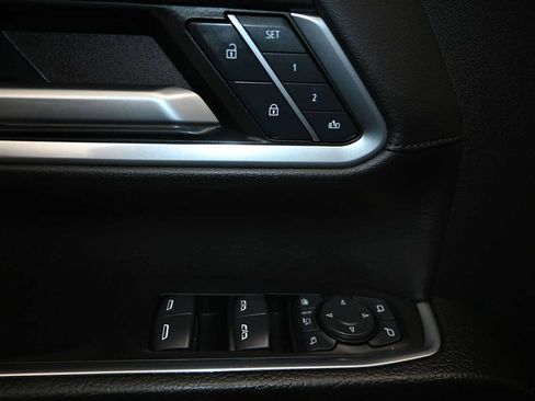 Used 2024 GMC Sierra 3500 Denali w/ Denali Reserve Package AWD/4WD image 18