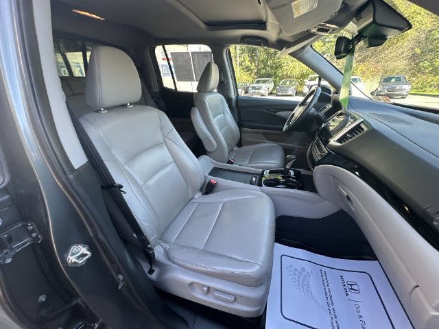 Used 2018 Honda Ridgeline RTL-E image 35