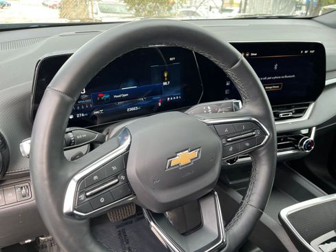 Used 2025 Chevrolet Equinox LT image 28