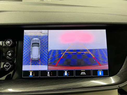 Used 2022 Buick Envision Essence w/ Technology Package I image 33