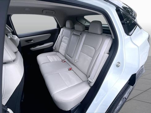 Used 2023 Nissan Ariya AWD image 20