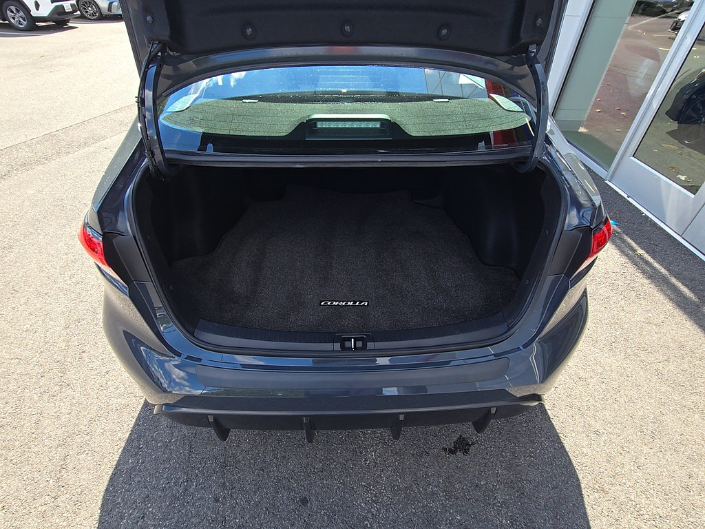 Certified 2023 Toyota Corolla SE w/ Carpet Mat Package (TMS) FWD image 7