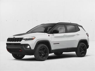 Used 2025 Jeep Compass Trailhawk video 1