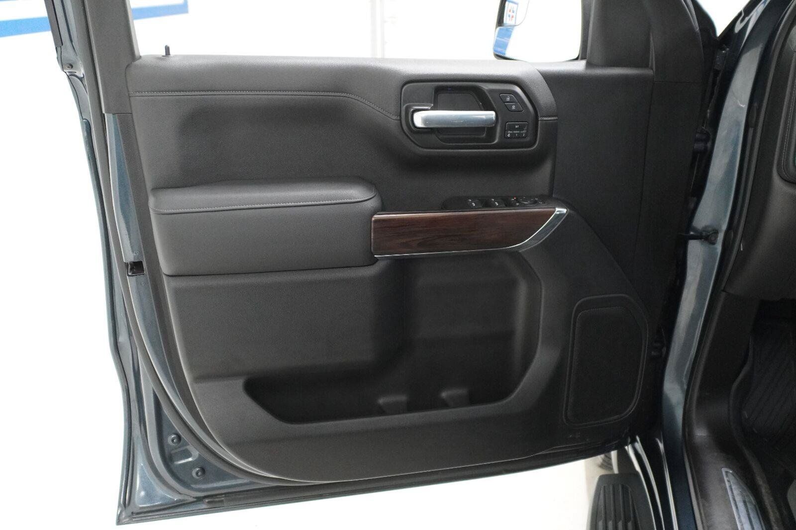Used 2021 GMC Sierra 1500 SLT RWD image 18