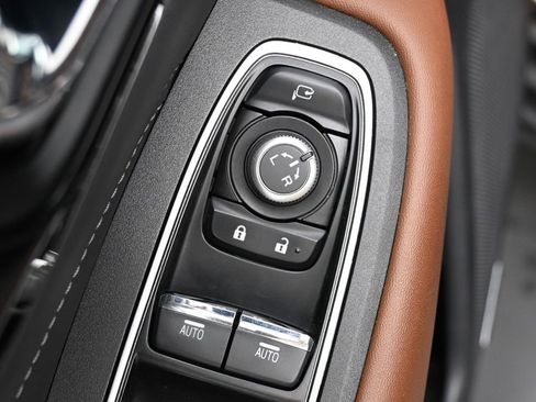 Used 2021 Subaru Outback Touring XT image 12