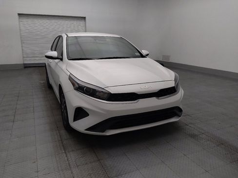 Used 2024 Kia Forte LXS w/ LXS Technology Package FWD image 14
