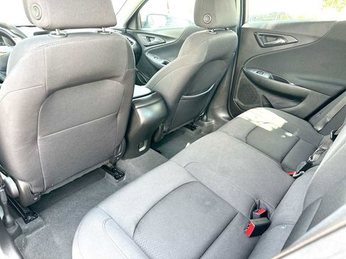 Used 2025 Chevrolet Malibu LS FWD image 24