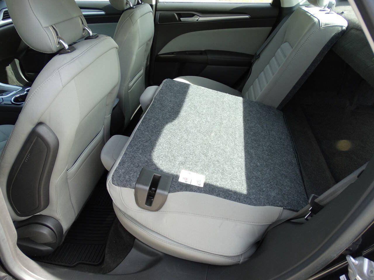 Used 2015 Ford Fusion S FWD image 25